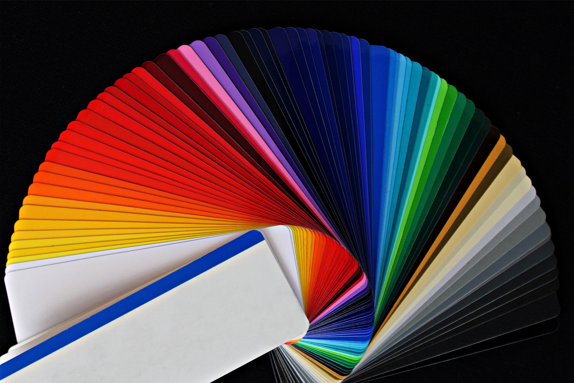 A color picker fanning out showing a wide variety of colors.